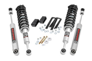 ROUGH COUNTRY 3in Toyota Suspension Li ft Kit 74531