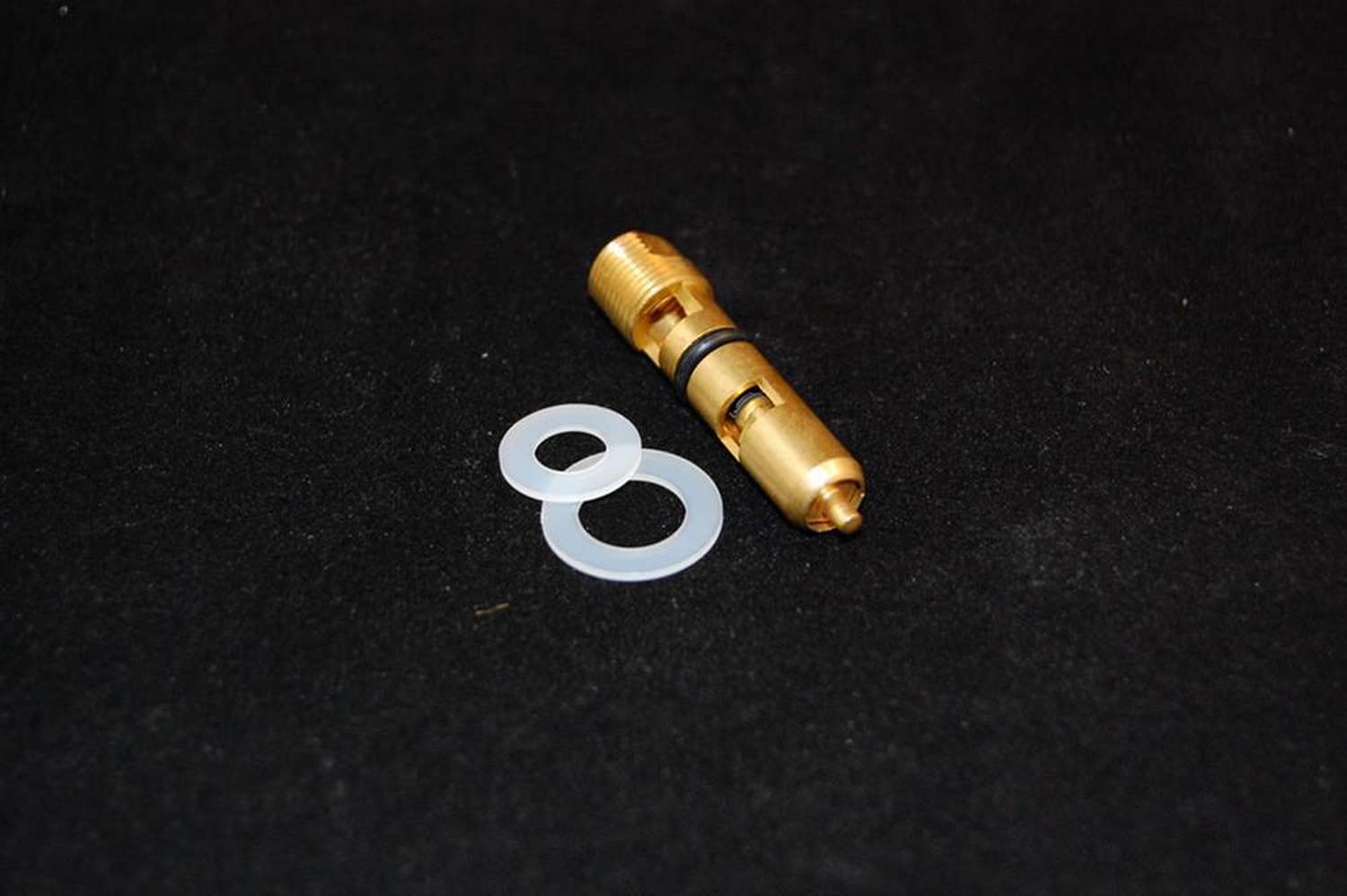 ADVANCED ENGINE DESIGN .125 Viton Needle & Seat – Each 5115